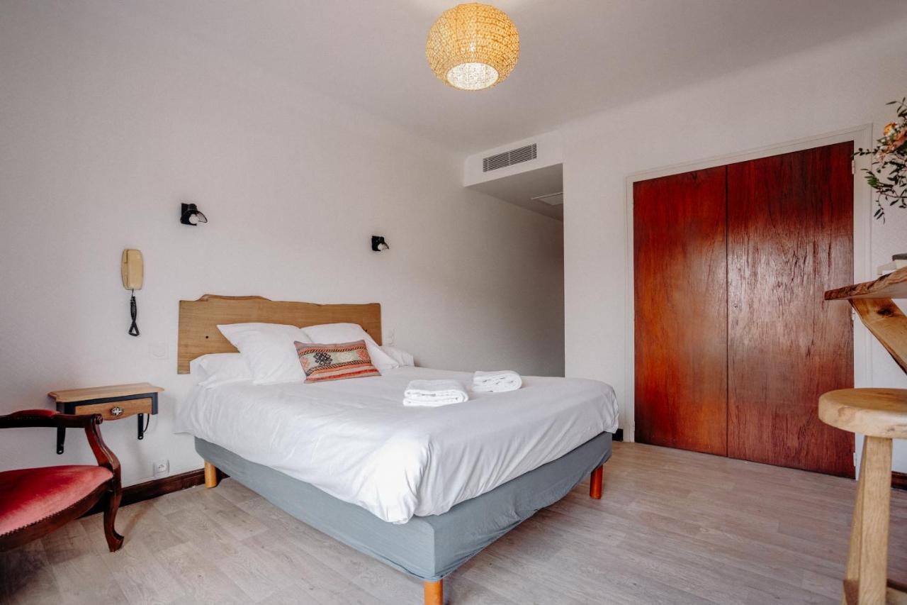 Logis Hotel Restaurant Espelletenia Larceveau-Arros-Cibits المظهر الخارجي الصورة